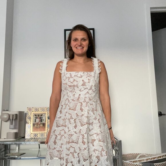 Elliatt Dress Lace White Butterfly, Size Medium - Picture 4 of 4